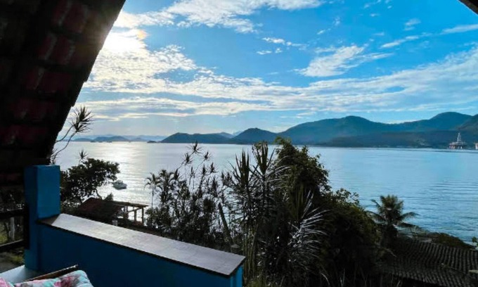 Biscaia Chalet De Ski | Cozy chalet with beautiful views and direct access to the sea.