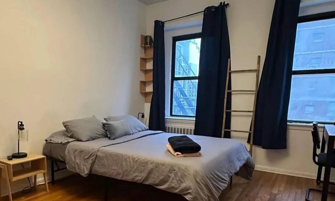 Midtown West Appartement | Cozy & Charming Studio for 2! Amazing location!