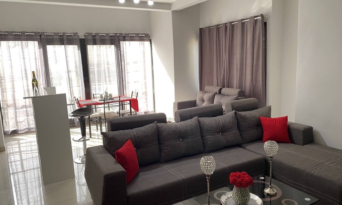 Ouakam Maison | Cozy City Center Condo