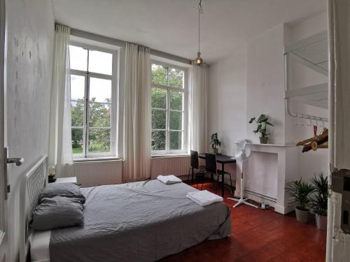 Elisabethbegijnhof Maison | Cozy city centre room with parkview
