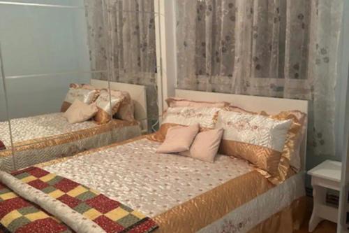 Cugir Appartement | Cozy Comforts aprt in Cugir
