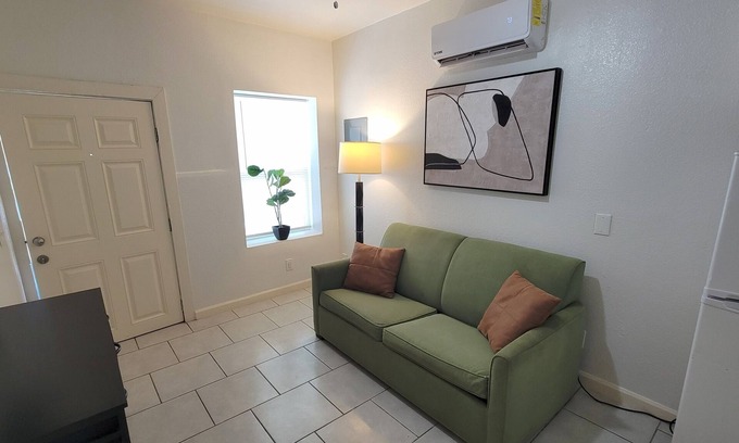 Segundo Barrio Appartement | Cozy & Comfy Down Town El Paso
