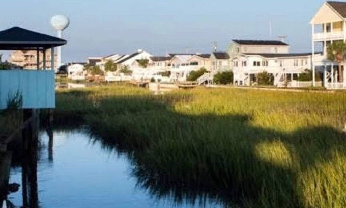 North Myrtle Beach Copropriété | Cozy Condo at the point of Cherry Grove Beach