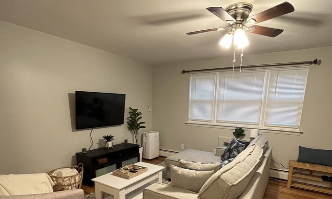 Rocky Hill Copropriété | Cozy condo in heart of CT