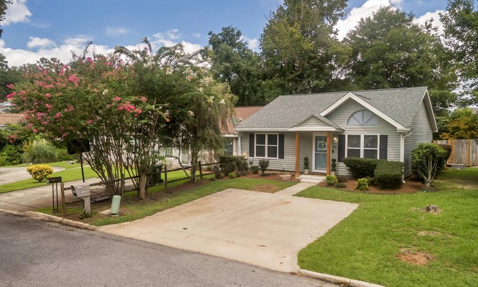 Warner Robins Maison | Cozy & Convenient 2BR/2BA Townhome