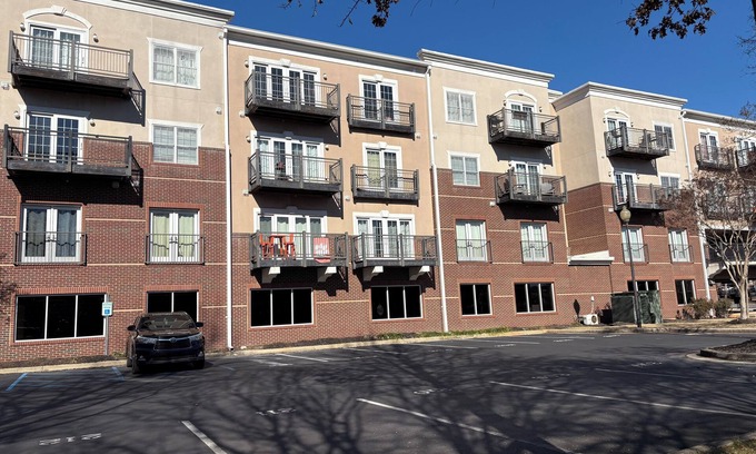 Clemson Appartement | Cozy & convenient studio apartment with a view of Death Valley.