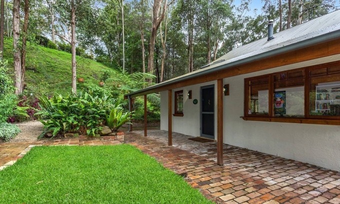 Galston Cottage | Cozy Cottage on an acreage bush setting closer to amenities.