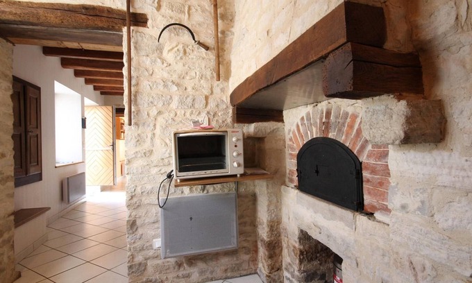 La Roche-Morey Cottage | Gîte chaleureux avec jardin, wifi et activités nature