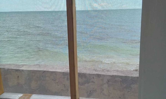 Andros Town Maison | Cozy cottage with AC, Washer & dryer, spacious, situated on the beach.