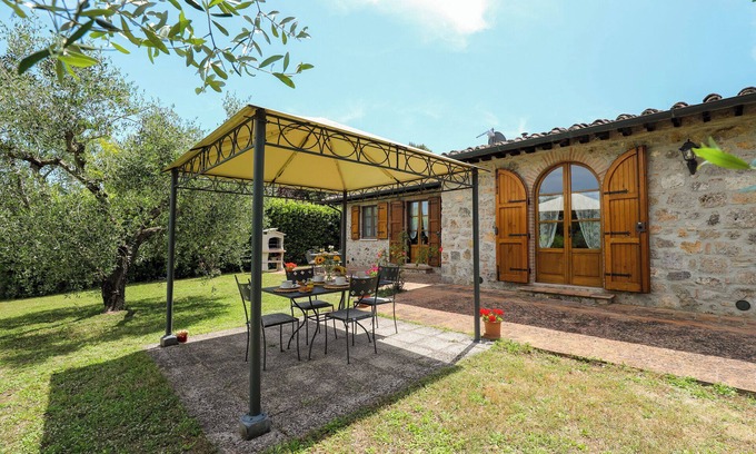 San Macario In Monte Maison | Cozy cottage with private pool and garden for al fresco dining