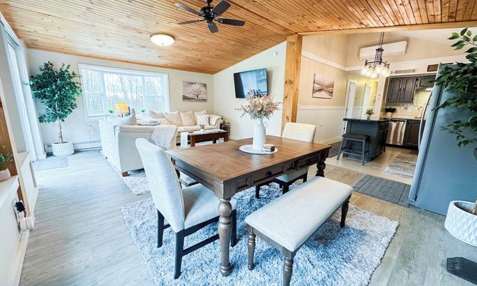 Etna Maison | Cozy Country Home 7 Min to Cornell Peaceful Private Retreat