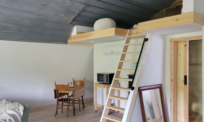 Cameron Appartement | Cozy country studio 5 mins from town and a short drive to Corning & finger lakes
