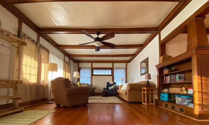 Rocky Ford Maison | Cozy Craftsman in Melon Capitol awaits your visit!