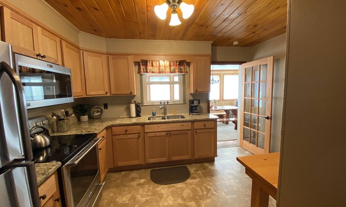New Tripoli Cabine | Cozy Cabin Creekside -Lehigh Valley / Allentown