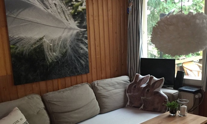 Warin Maison | Maison de vacances confortable dans le style danois avec vue sur le lac