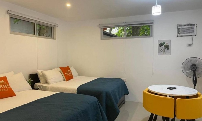 Sipalay Hôtel | Cozy Deluxe Suite in Lopez Beach Resort