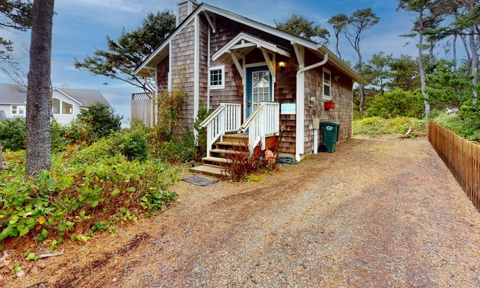 South Beach Cabine | Cozy dog-friendly chalet avec vue sur l'océan et l'emplacement fantastique!