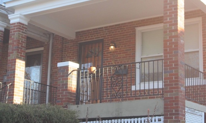 Brightwood Park Appartement | Cozy English Sous-sol Guesthouse