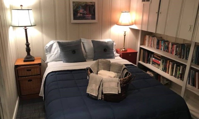 Winchester Appartement | Cozy English Basement Apt quiet but close to downtown