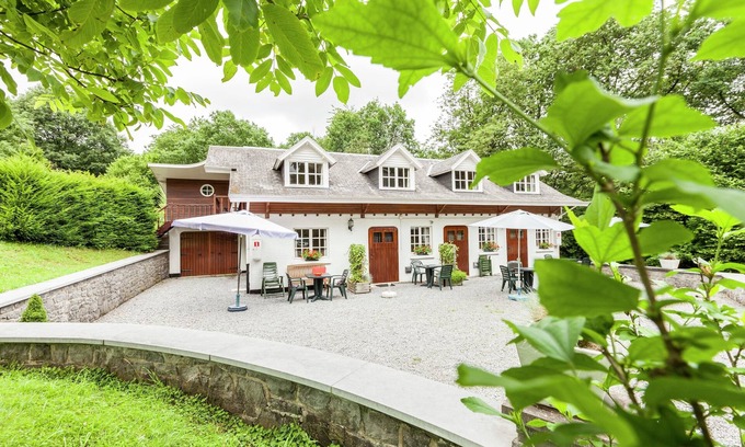 Durbuy Maison | Gorgeous Apartment in Bohon With Garden