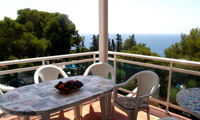 Costa Daurada Appartement | Appartement confortable avec une vue panoramique imprenable sur la mer