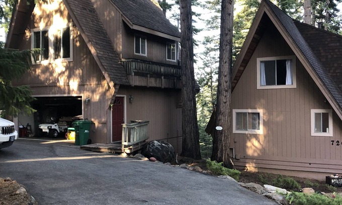 Lake Almanor Country Club Cabine | Cozy Family Cabin with Studio!! Great Week or Weekend get away!!