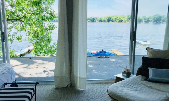 Gregory Cottage | confortable maison familiale au bord du lac près d'Ann Arbor