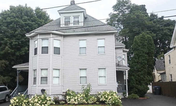 Methuen Appartement | Cozy Family-sized 3 Bedroom Apartment