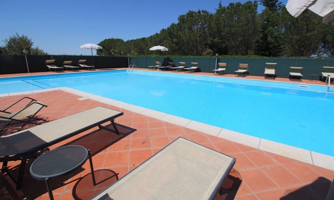Arezzo Autre | Ferme confortable avec Campriano avec piscine