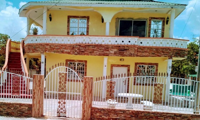 Georgetown Maison | Cozy first floor accommodation 4 guests 1 bedroom
