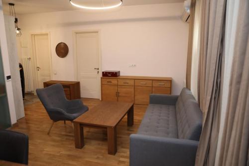 Saburtalo Appartement | Cozy Flat near Metro with Balcony