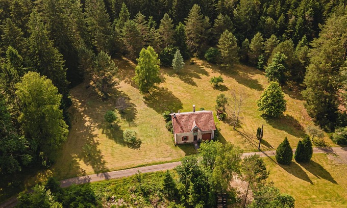 Bois-de-Champ Maison | Charmante maison forestière, 3 chambres, activités nature, proche Gérardmer et Epinal.