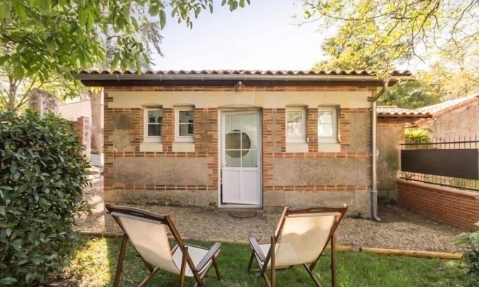Saint-Sebastien-sur-Loire Cottage | "Studio urbain avec jardin privatif, à 10 min de Nantes, proche transports et vélos inclus"