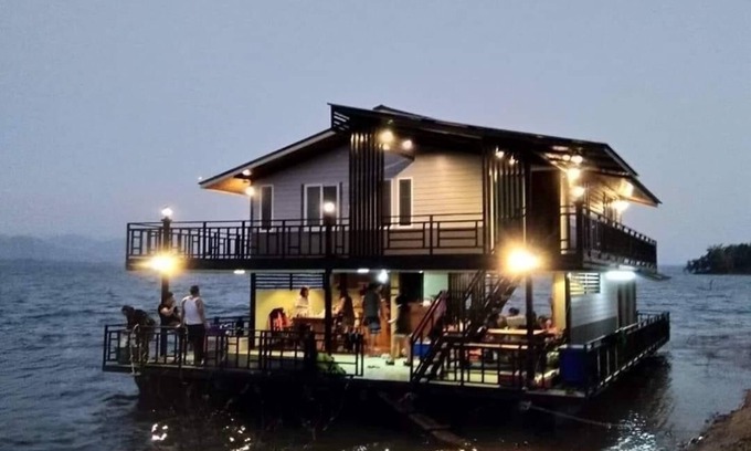 Si Sawat Location De Bateaux | Cozy, friendly, surroundings with nature ,Thai culture and life style.