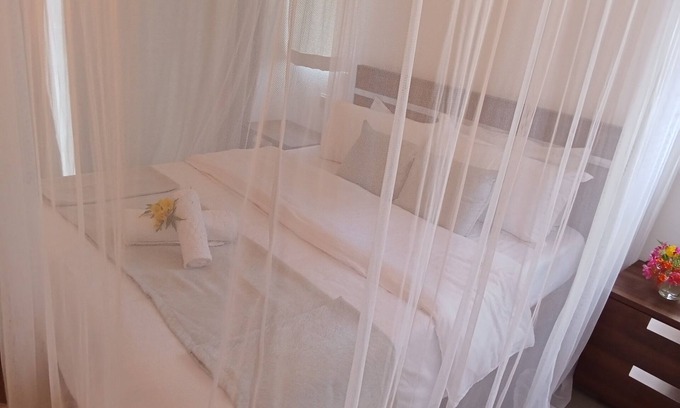 Malindi Appartement | Cozy,furnished apartment fit for love birds with beach front and chef on request