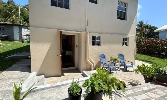 Westerhall Appartement | Cozy Garden Studio for 2 + parking