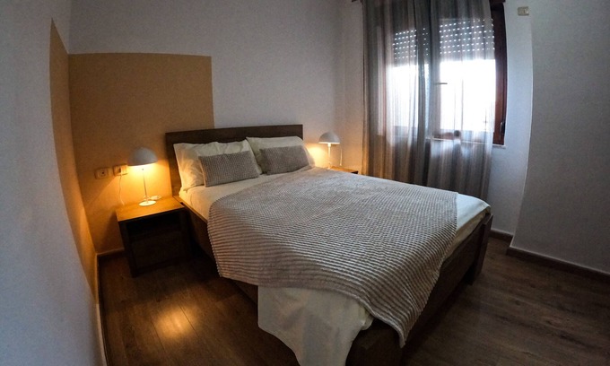 Tirana Copropriété | Cozy Getaway Apartment in the Heart of Tirana, near Skanderbeg Square and more !
