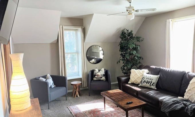 Spearfish Appartement | Cozy Getaway at Orchard Creek Cottages