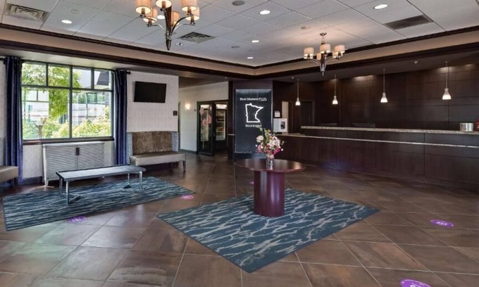 South Loop Maison | Cozy Getaway: Close to Shopping and Attractions | Free Shuttle