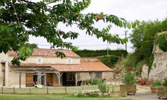 Foussais-Payre Cottage | Gîte de charme avec terrasse et activités familiales à Payré, près de Fontenay-le-Comte