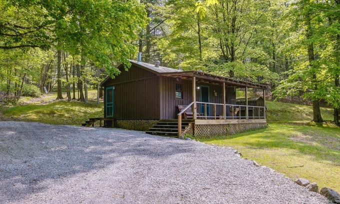Green Bank Maison | Cozy Green Bank Cabin about 2 Mi to Observatory!