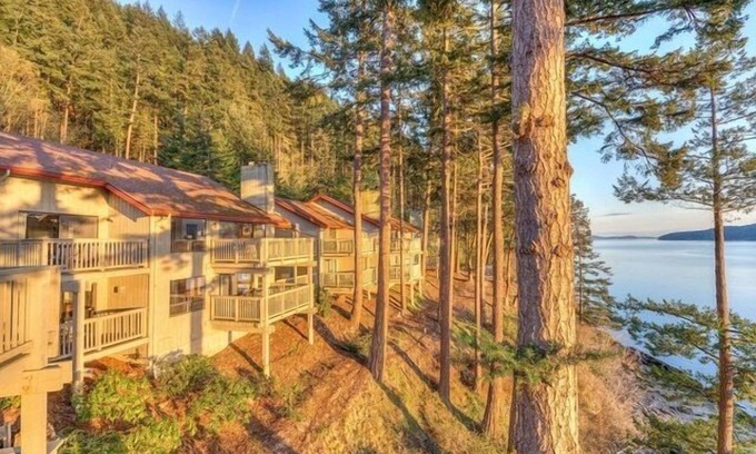 Rosario Hôtel | Cozy Harborside Stay | Secluded Orcas Island Getaway- Harborside 2342