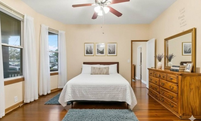 Bridgeport Appartement | Cozy Haven Near Bridgeport Yale for Solo Explorers