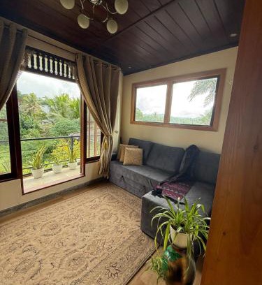 Katugastota Appartement | Cozy Hideaway and Quiet Rooftop in Beautiful Kandy