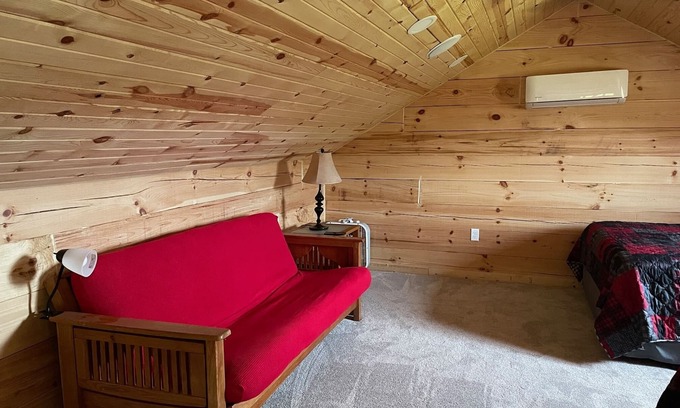 Richland Center Cabine | Cozy hillside retreat near trout stream, public forest and UTV trails.