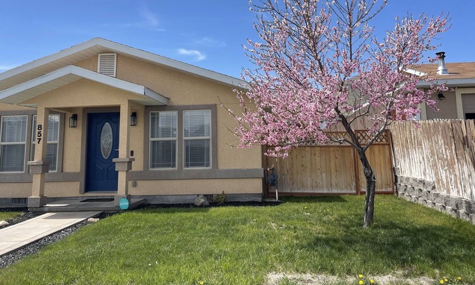 Golconda Maison | Cozy home 3 minutes to downtown winnemucca