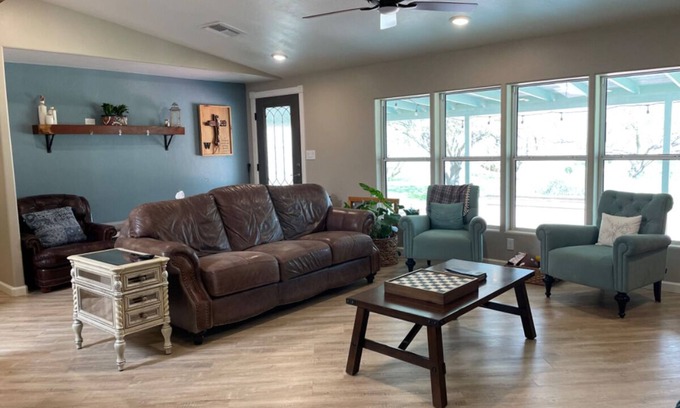 Catalina Maison | Cozy Home Away From Home