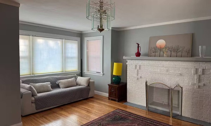 Chicago Lawn Maison | Cozy home,First floor, 5 min from midway airport