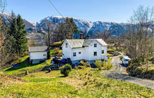 Osteroy Maison | Cozy Home In Bruvik With Wifi