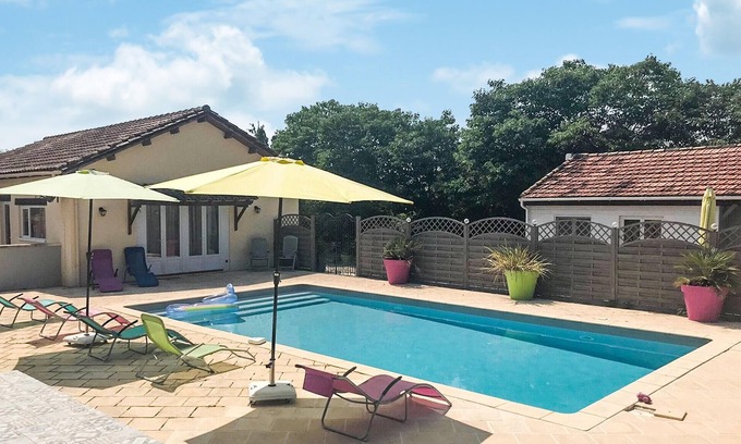 Savignac-sur-Leyze Maison | Gorgeous home in Savignac-sur-Leyze